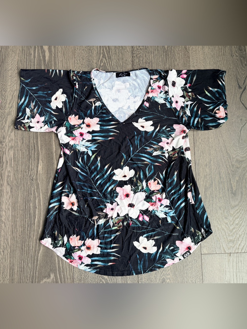 Exotica Tropical Floral Basketball Bball Mesh V-Neck Boyfriend Tee